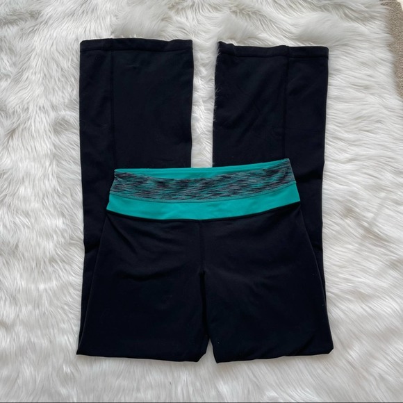 Lululemon Athletica Reversible Full Length Leggings Teal Black Size 6 - Picture 3 of 6